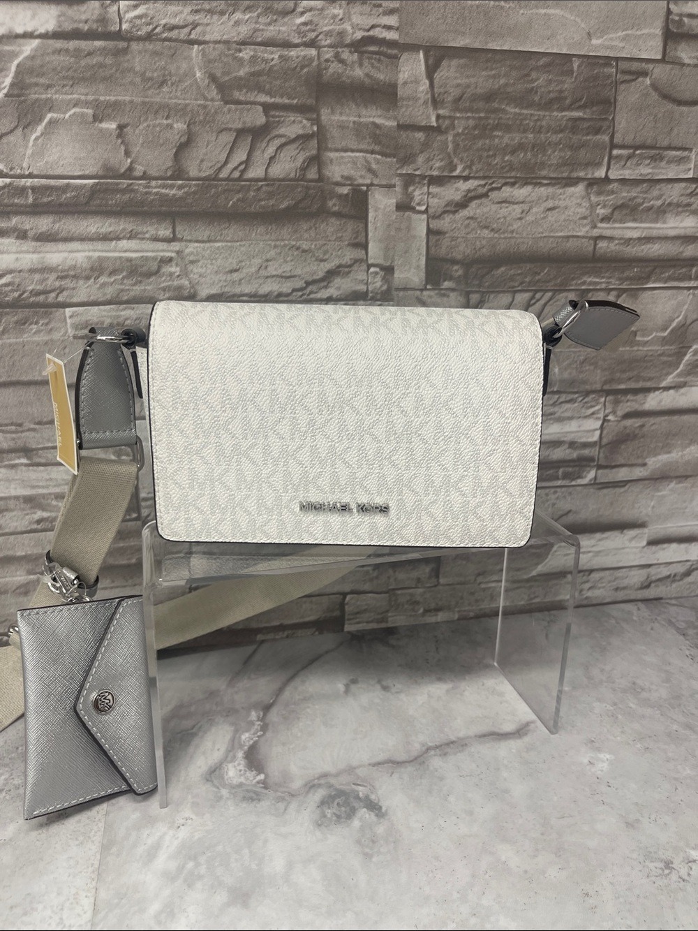 Michael Kors Vincent White and Silver Crossbody with Detachable Cardholder
